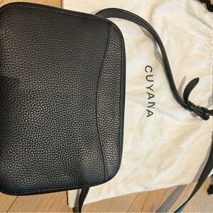 Cuyana camara purse